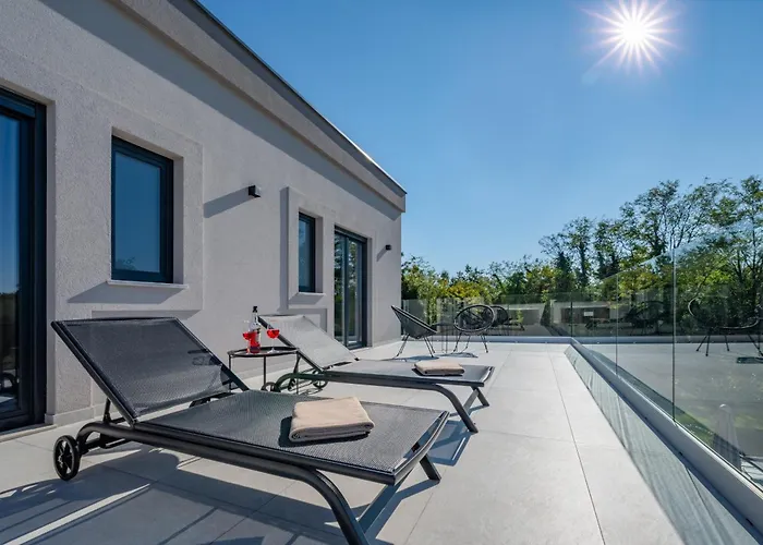 Kalea By Tourist Adria Group 빌라